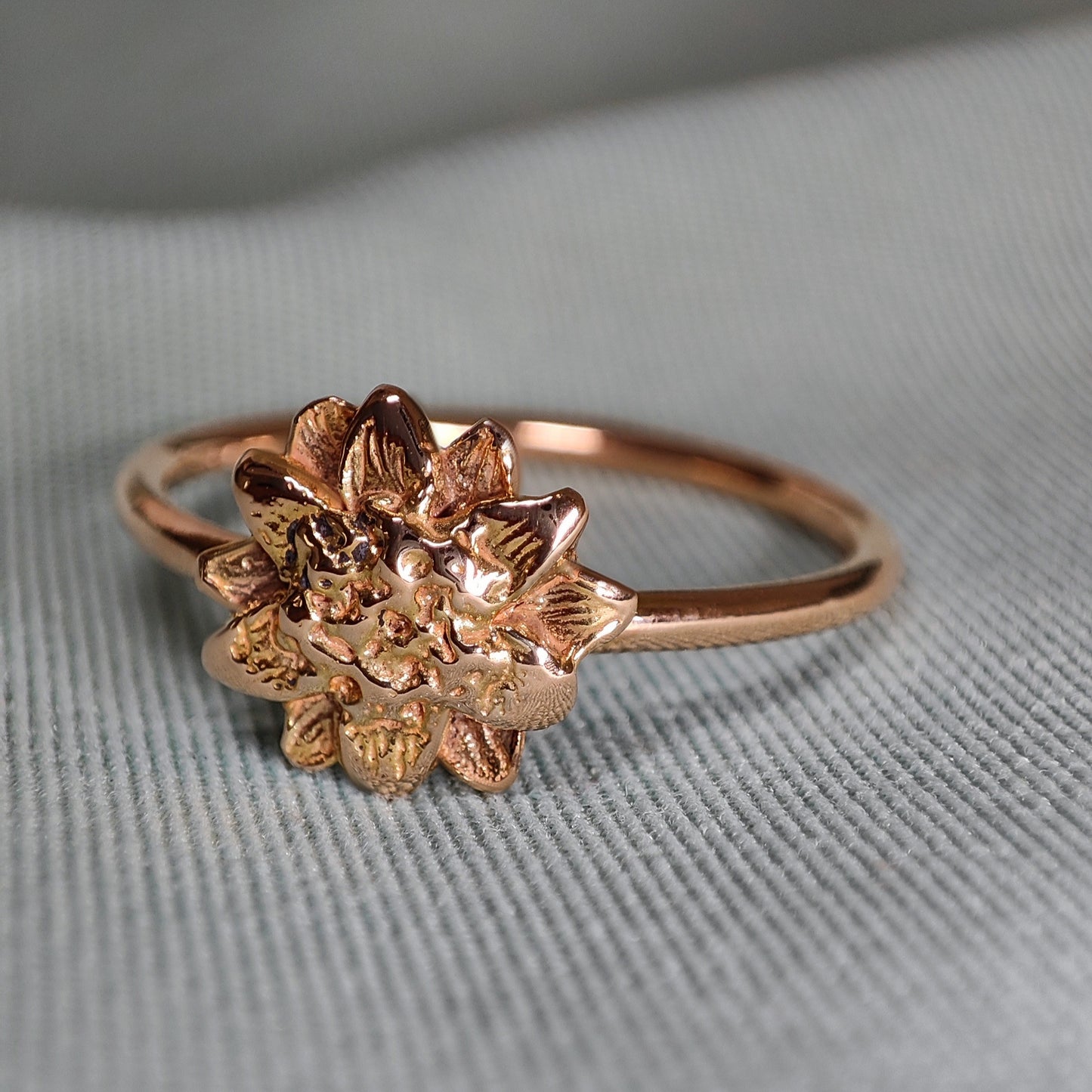 Flowery ring 