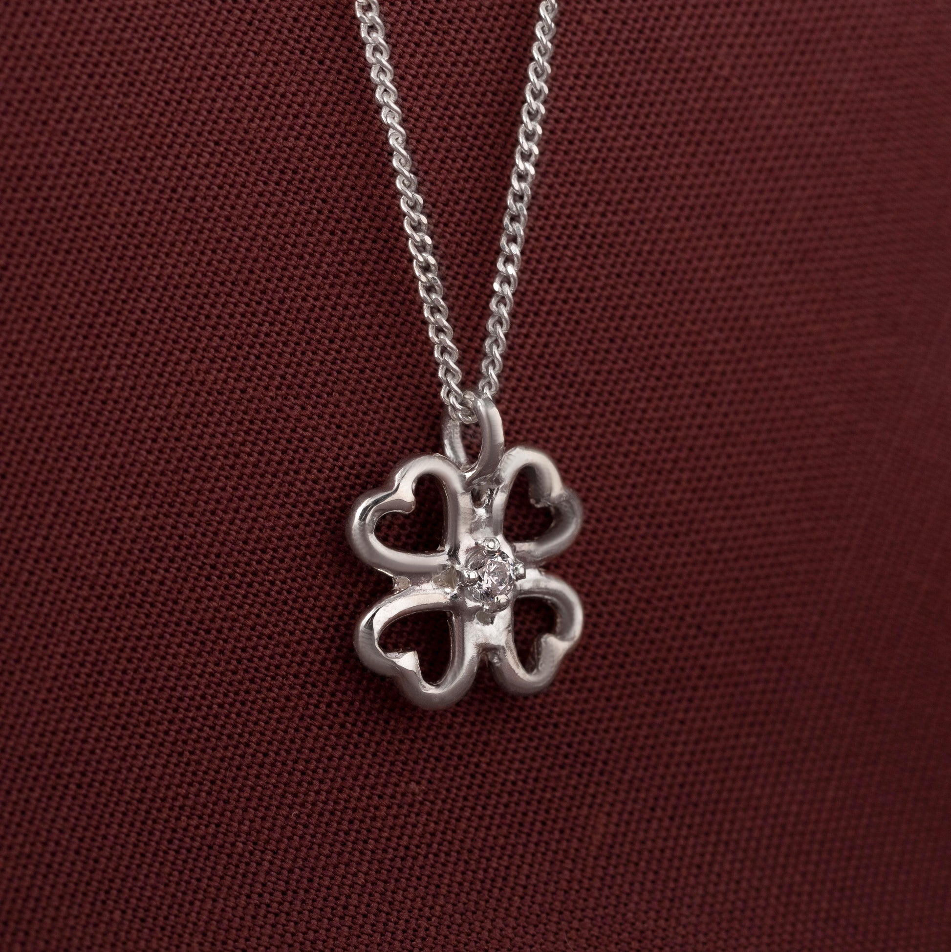 Meeting of Hearts pendant - Main Image